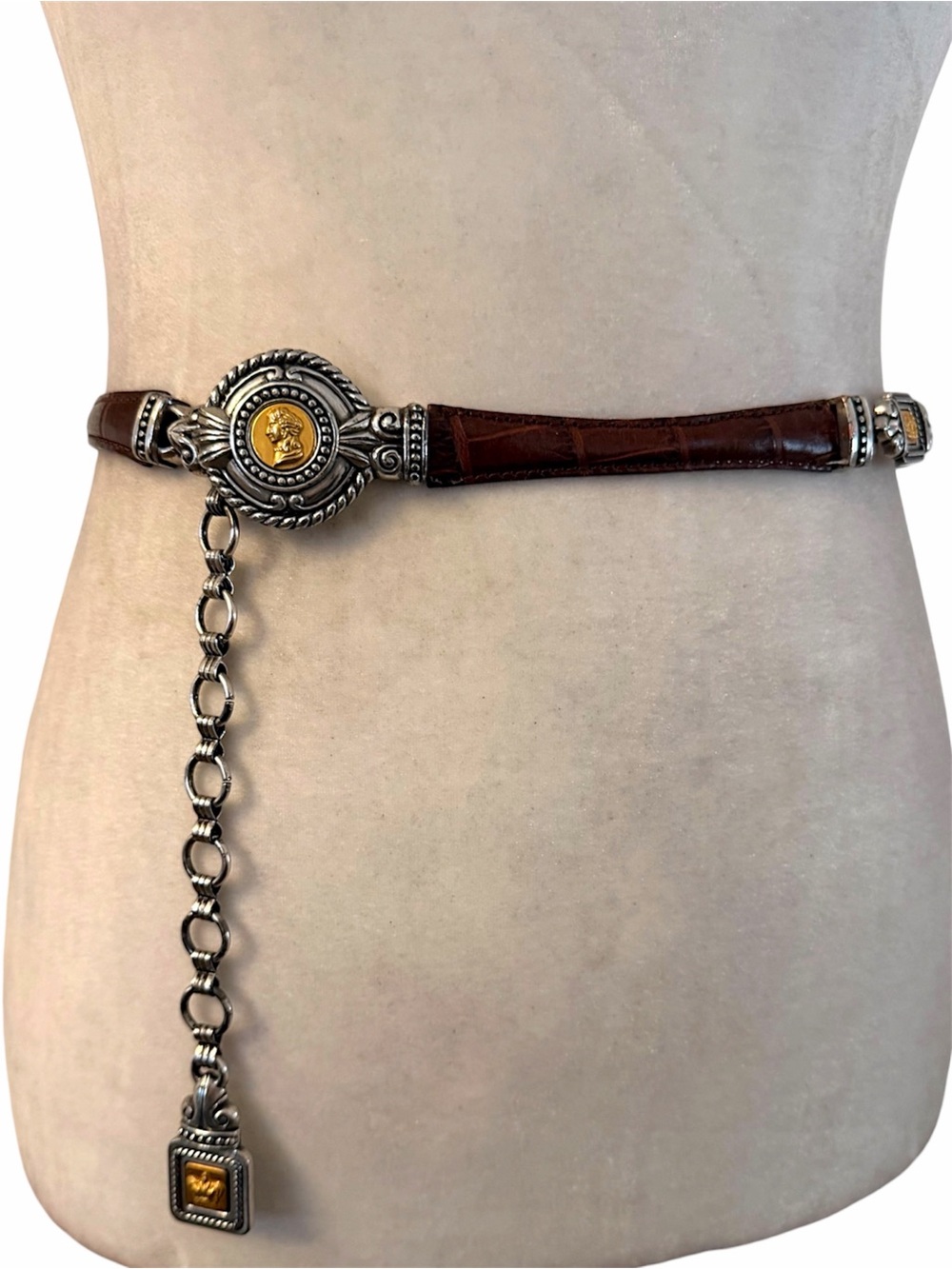 Vintage 1996 Brighton Museum Collection Cameo & Crown Belt brown silver gold